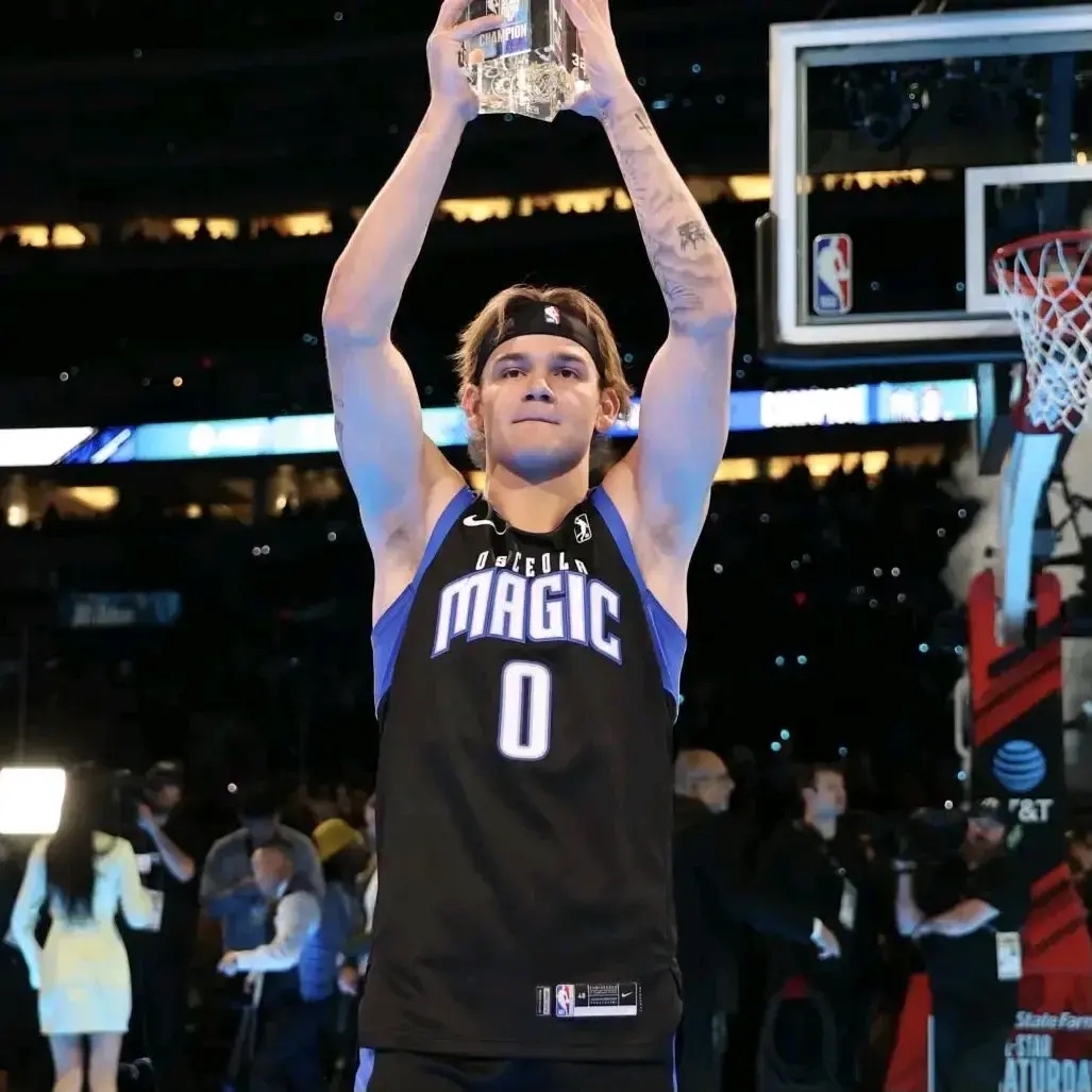 开云体育官网-冲刺阶段CBA常规赛传出新动向，奥兰多魔术外线爆发，管理层表态：悬念犹存，训练强度明显提升的简单介绍