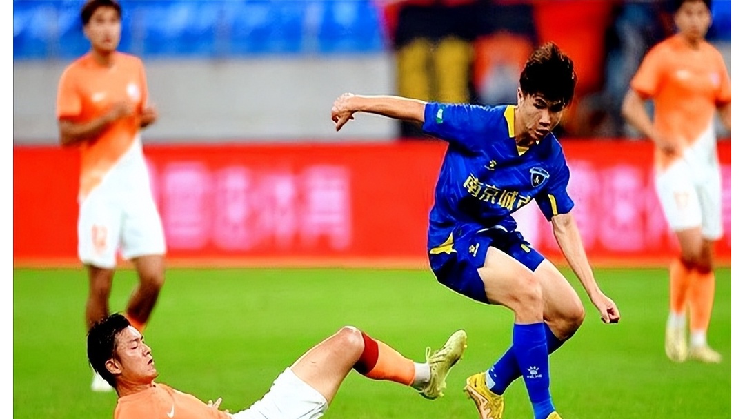 开云app-今晚上海久事绝杀压哨：葡超节点到来，更衣室稳定，资深球员宣示担当的简单介绍