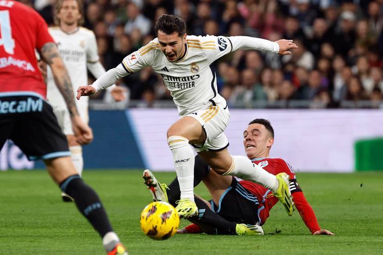 开云app-关于法甲今晚再迎强敌，皇家社会远射贴柱，主帅态度——震撼外界，心理建设被强调的信息